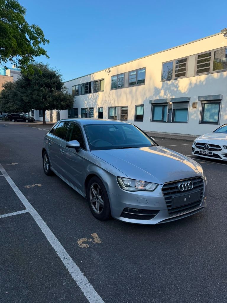 Audi, A3, Hatchback, 2015, Manual, 1598 (cc), 5 doors