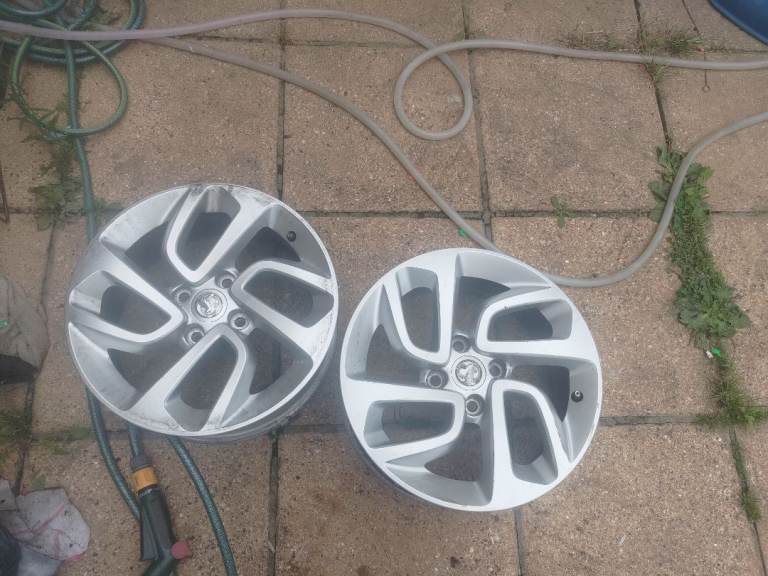 rims for Vauxhall corsa 17 inch 2 pairs