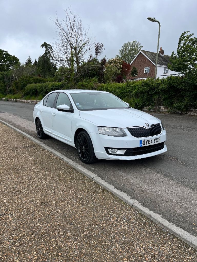 Skoda, OCTAVIA, Hatchback, 2014, Manual, 1598 (cc), 5 doors