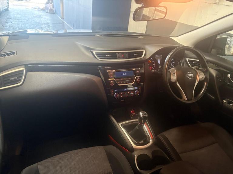 2014 Nissan Qashqai 1.2 DiG-T Acenta 5dr HATCHBACK PETROL Manual