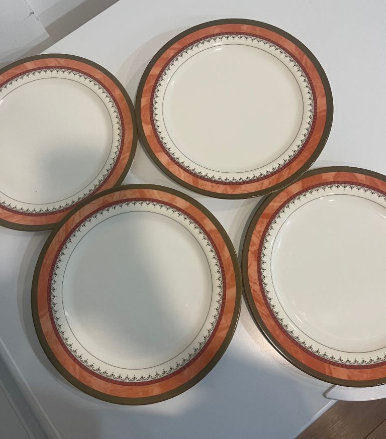 Melamine Plates (Set of 8) – £5