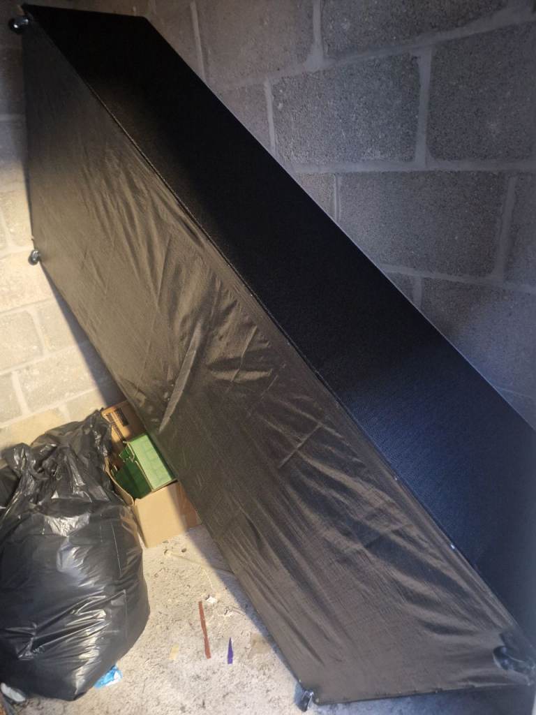 3ft 6 single divan bed with base