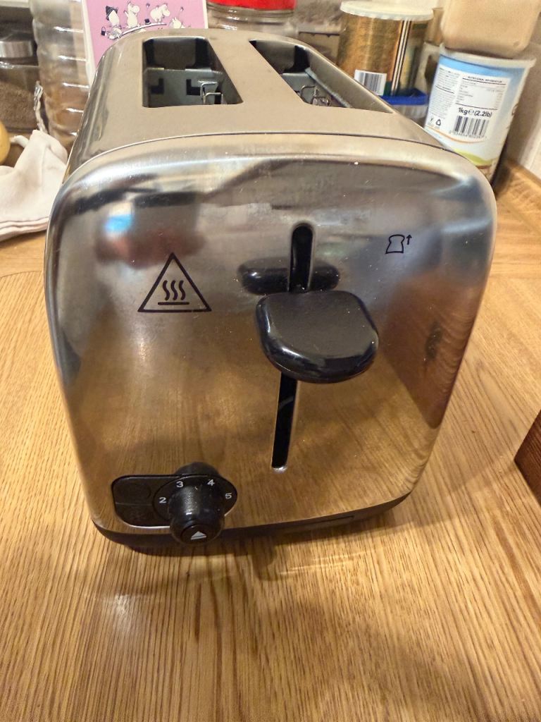 Russell Hobbs 2-Slice Toaster - Silver, Good Condition