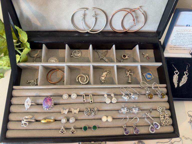 Large Collection of Sterling Silver Jewellery – Various Pieces