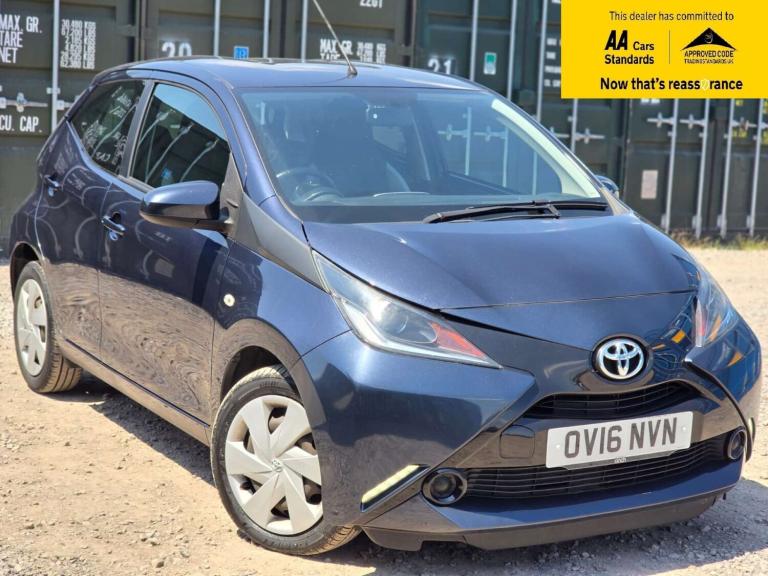 2016 Toyota AYGO 1.0 VVT-i x-play Hatchback 5dr Petrol x-shift Euro 6 (68 ps) Hatchback Petrol Au...