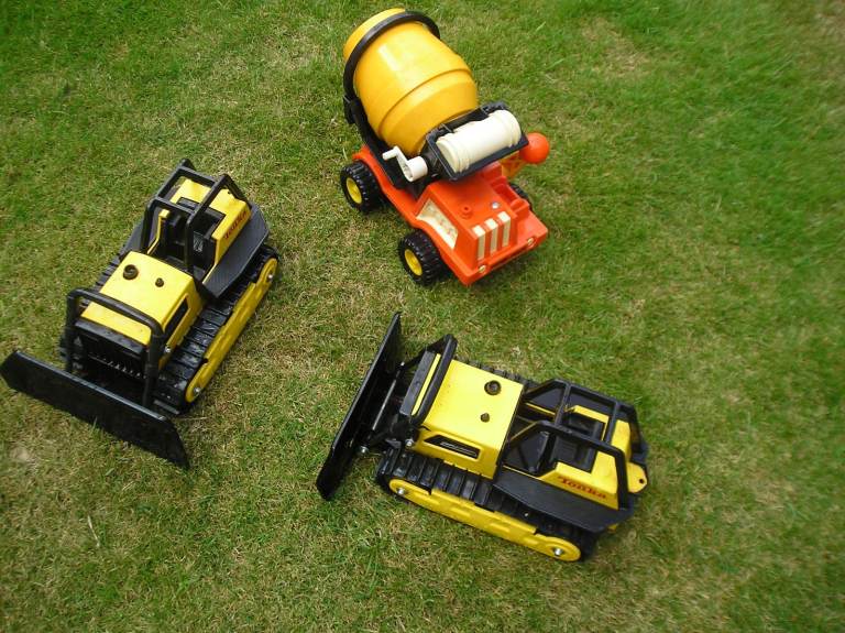 Ctoyshildren's Construction Vehicle Toy Set – Mixer & Bulldozers