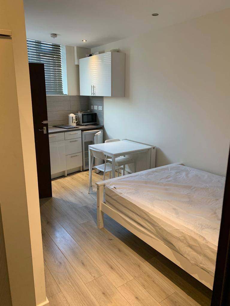 A STUDIO Flat in  Wood Green N22. Newly Renovated Fully Furnished .All bills Inc All  New .