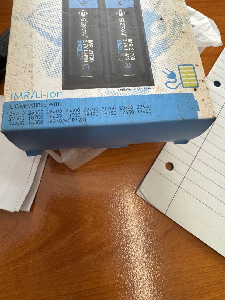 Vape Nc2 battery charger ( charge 2 at once )