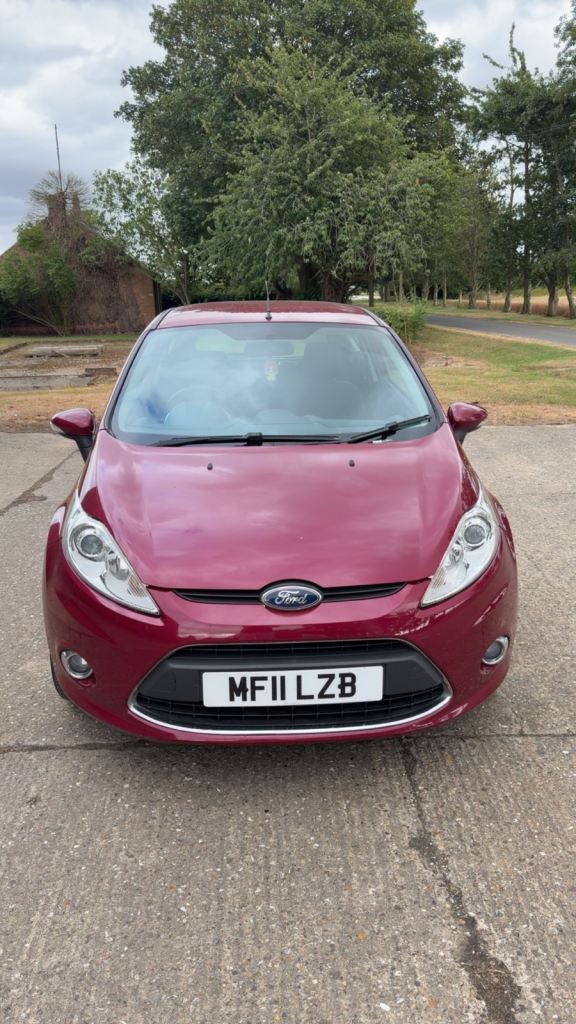 Ford fiesta 2011 zetec 1.2 petrol 
