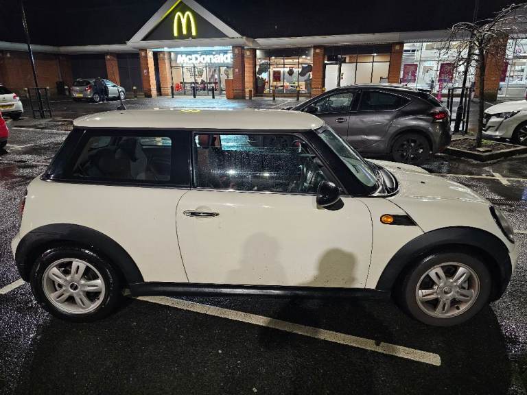 Mini One 1.4 Manual **FRESH MOT GREAT EXAMPLE**