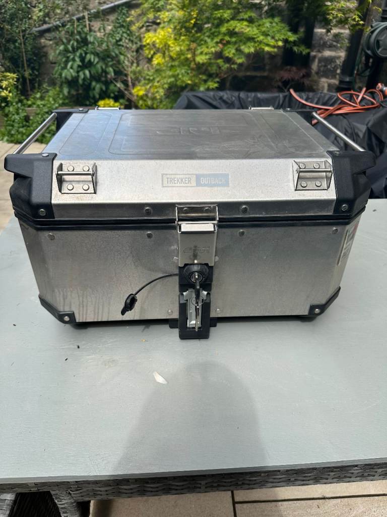 GIVI OUTBACK TREKKER CASE 58L MOTORCYCLE TOP BOX
