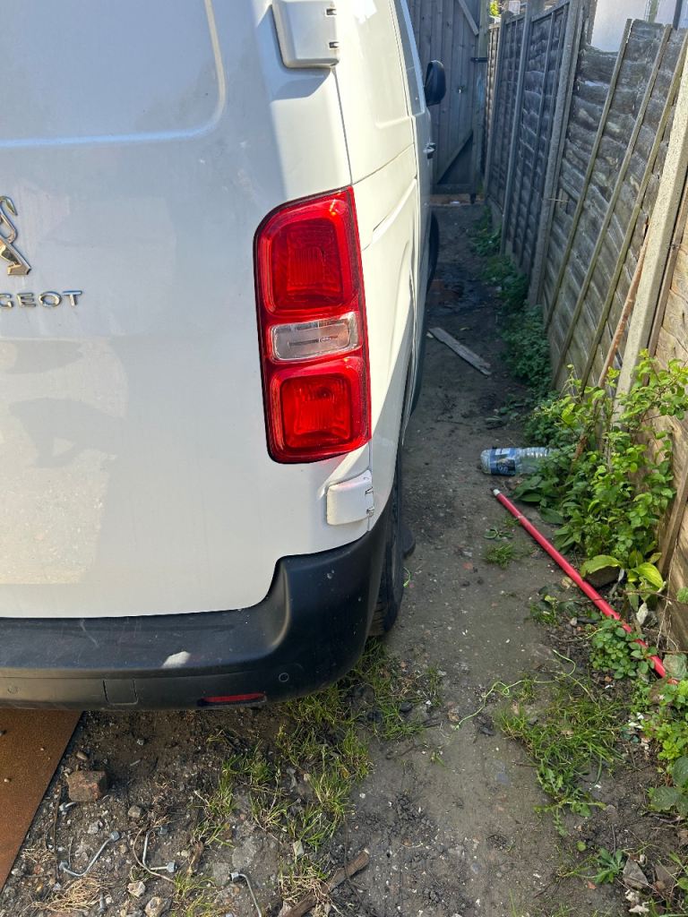 Peugeot  expert 2021  rear light £45