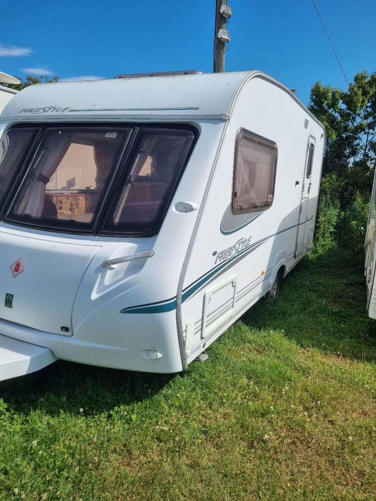 Abbey freestyle 2007 2 berth full end dressing room motor mover excellent condition 