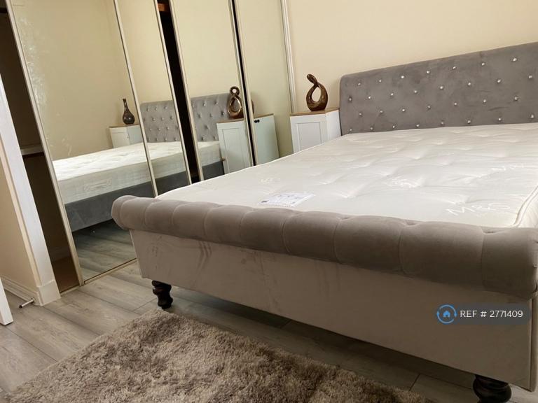 1 bedroom in Leyden Court, Glasgow, G20 (#2771409)