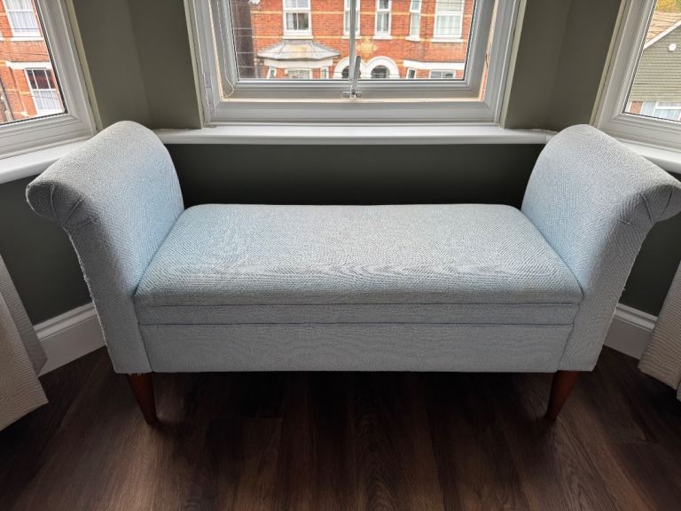 Ottoman/bench with storage