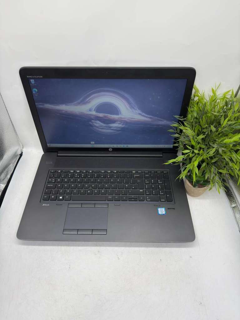 HP ZBook 17 G3 i7 6th Gen 20GB RAM 128GB SSD 1TB With Warranty