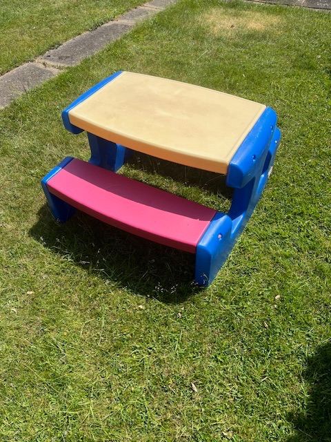 LITTLE TIKES LARGE PICNIC TABLE - PRIMARY COLOURS - HARDLY USED EXCELLENT CONDITION!