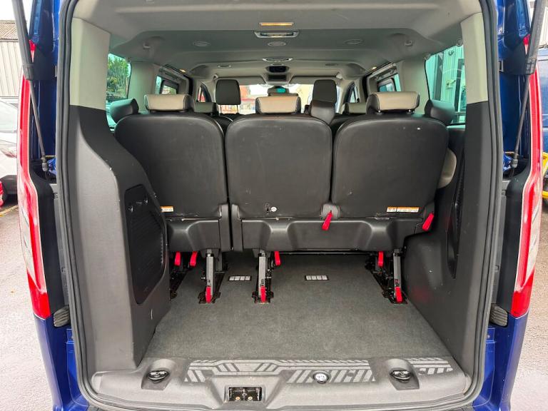 2014 Ford Tourneo Custom 2.2 300 TDCi Limited Minibus Double Cab 5dr Diesel Manual L1 Euro 5 (s/s...