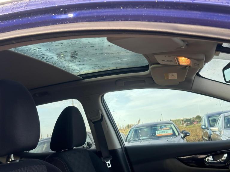 2015 Nissan Qashqai 1.5 dCi N-Tec+ 5dr HATCHBACK DIESEL Manual