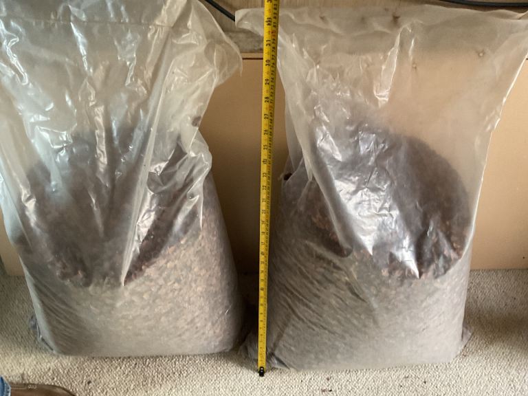 2 bags garden mulch Cocoa shell 