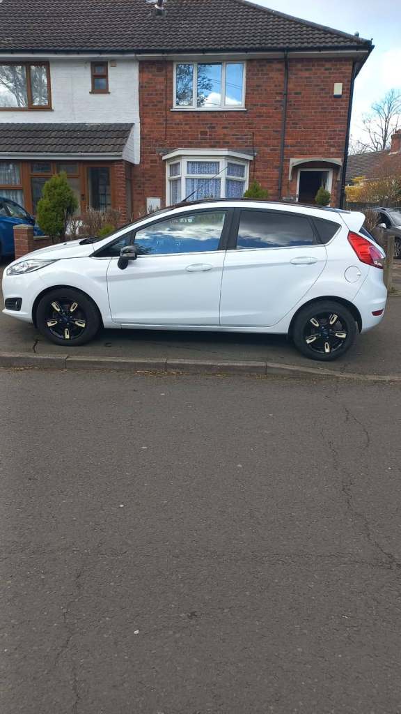 Ford fiesta Ecoboost  2016