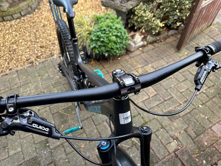 Santa Cruz Bronson mountain bike ( stunning condition)