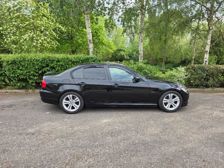 BMW, 3 SERIES, Saloon, 2011, Manual, 1995 (cc), 4 doors