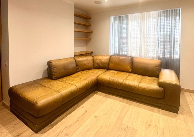 Corner Leather sofa 