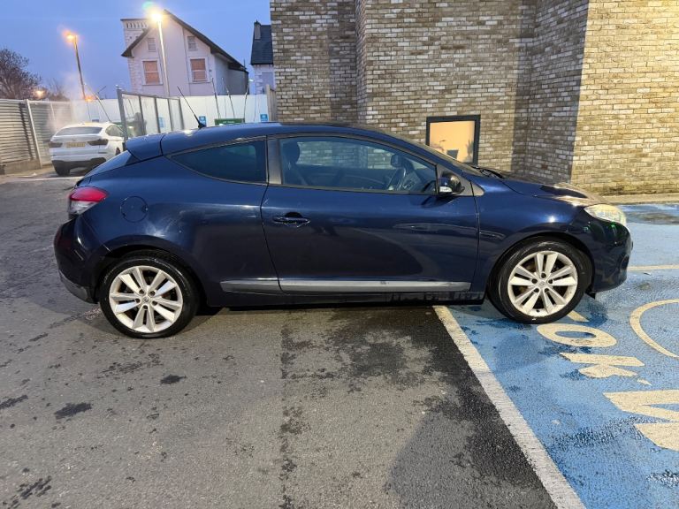 Renault, MEGANE, Coupe, 2010, Manual, 1598 (cc), 2 doors