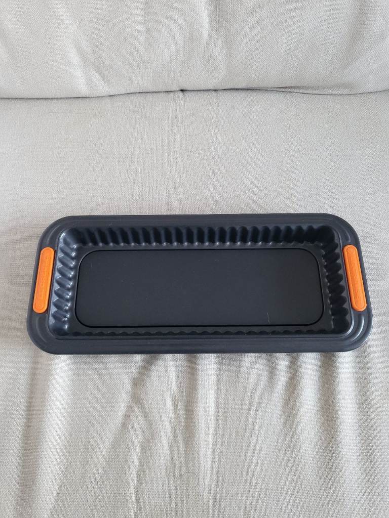 Le Creuset Cake Tin Loaf Pan - Removable Bottom