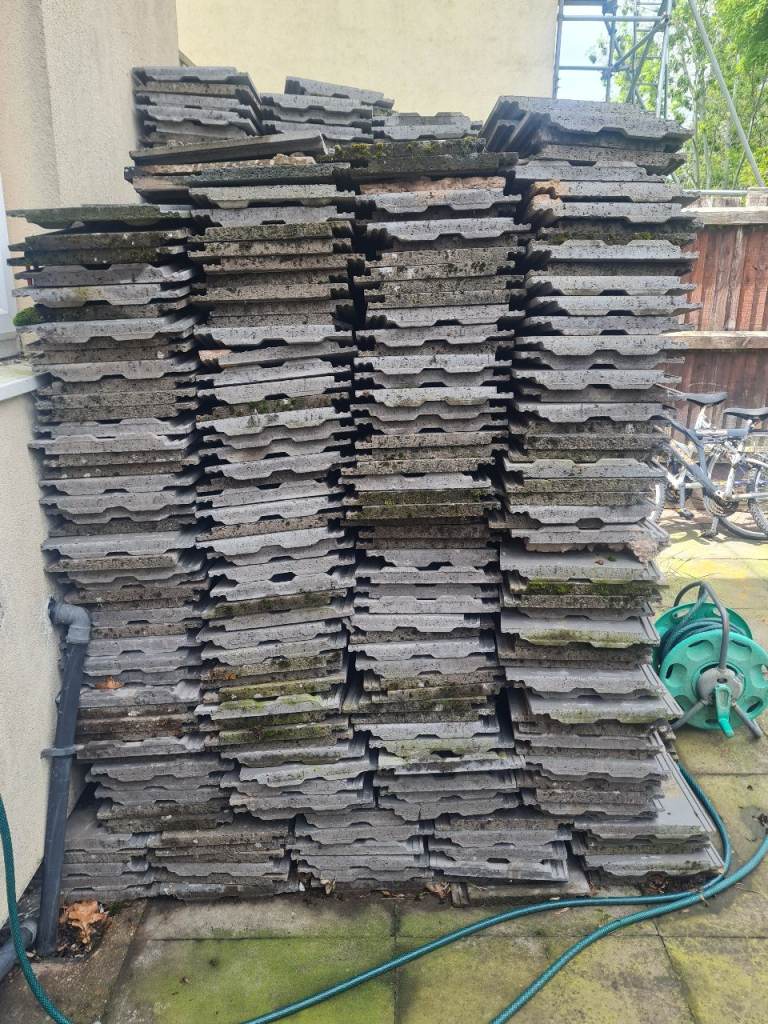 Roof tiles 