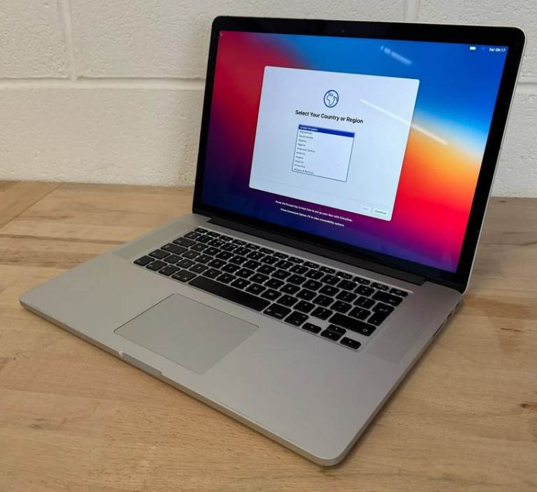 Apple MacBook Pro i7 Laptop Full 2k IPS 15.4" 512Gb NVMe SSD (Monterey 2021 OS)