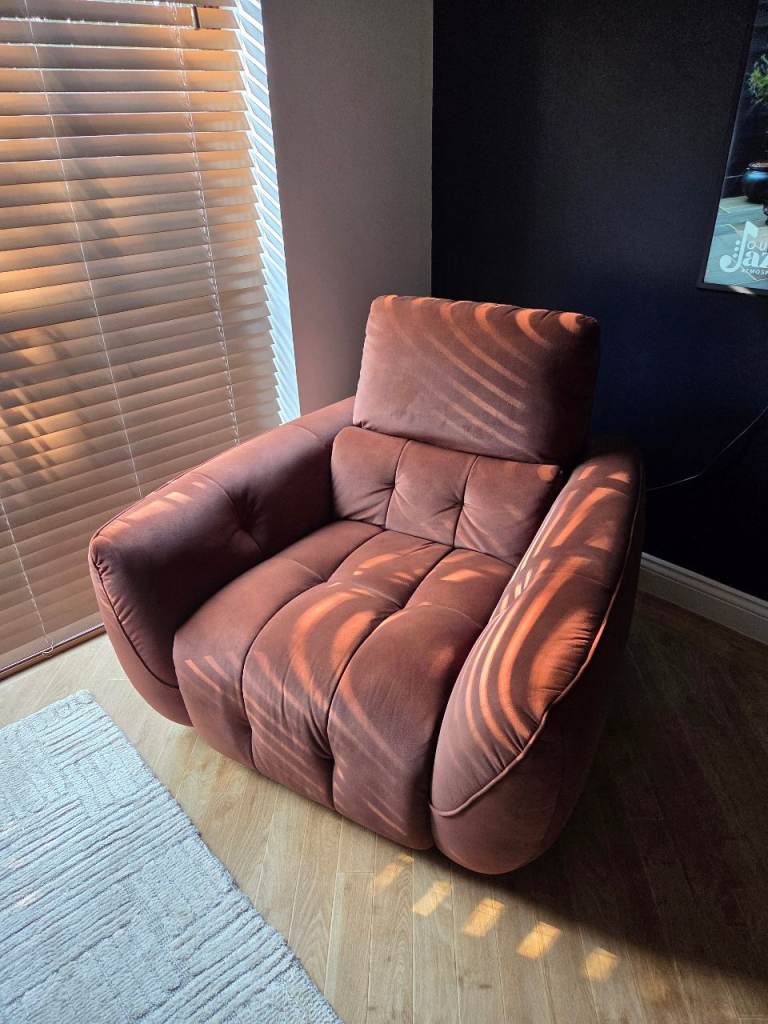 Elektra power memory recliner armchair 