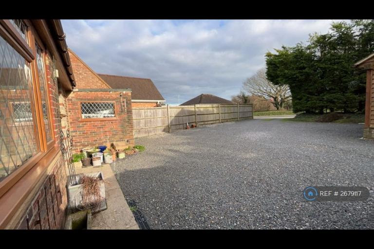 4 bedroom house in Rattle Road, Westham, Pevensey, BN24 (4 bed) (#2679117)