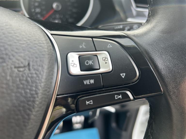 VOLKSWAGEN TIGUAN 1.5 TSI EVO SE Navigation 2019