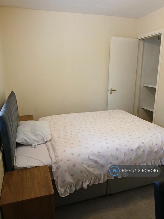 1 bedroom in Foxhall Road, Ipswich, IP3 (#2906046)