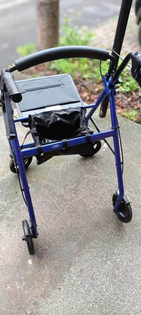  Drive R8 Rollator