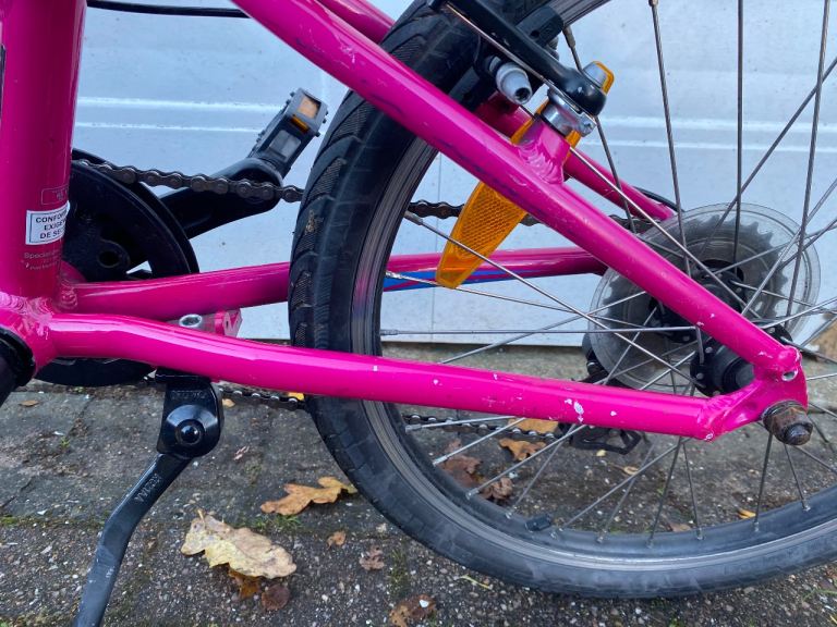 Specialized Hotrock 20 kids bike