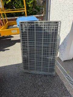 Dog / puppy crate