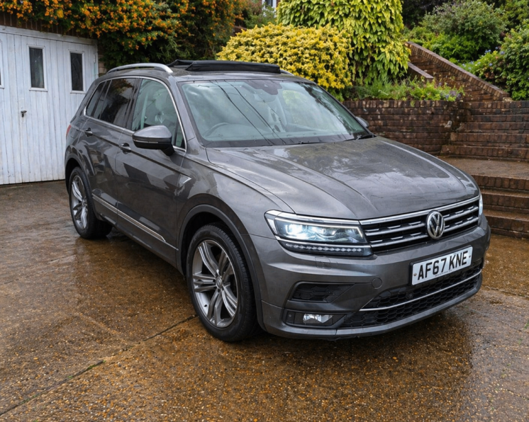 2017 VOLKSWAGEN TIGUAN SEL 2.0 TDI DSG AUTOMATIC – FULL SERVICE HISTORY - PANORAMIC ROOF