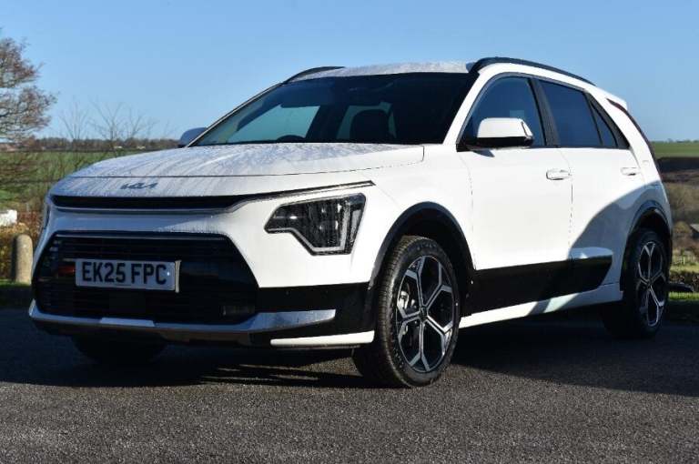 2025 Kia Niro 1.6 Hybrid 3 Suv 5dr Petrol Dct Euro 6 (s/s) (127 Bhp) ESTATE Petrol/Electric Hybri...