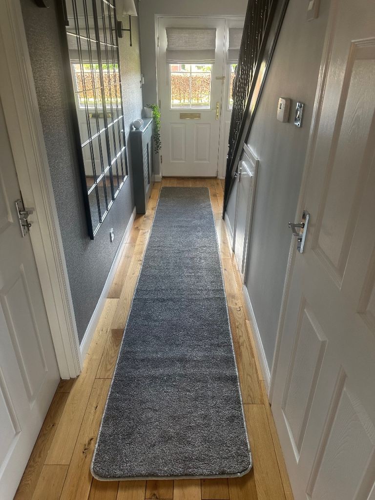 Hall runner 
