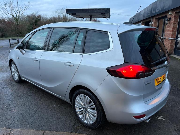 2017 Vauxhall Zafira 2.0 CDTi Tech Line Nav 5dr MPV DIESEL Manual