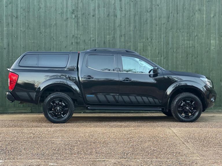  Nissan Navara 2.3 dCi N-Guard Auto 4WD Euro 6 4dr Diesel Automatic