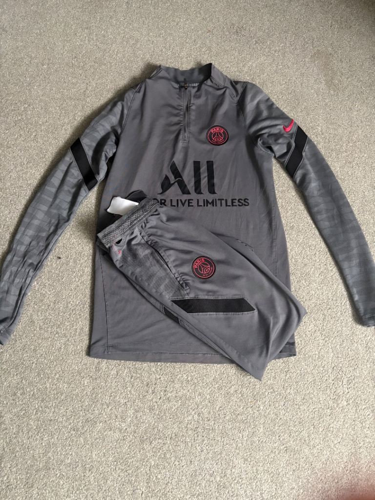 PSG tracksuit 