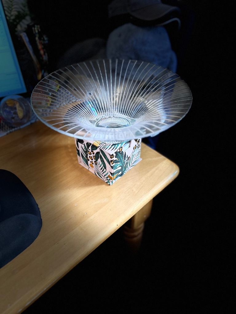 Cut glass ornamental bowl