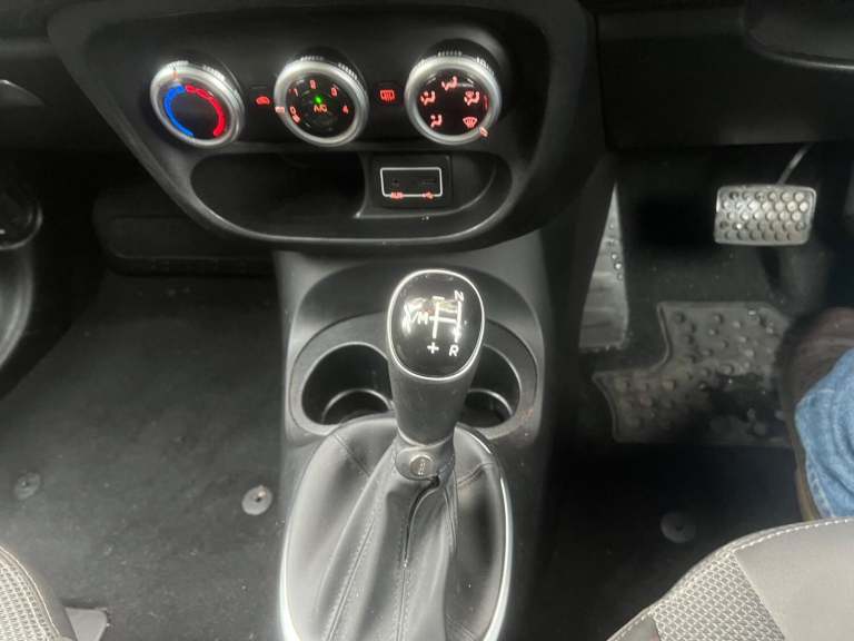 FIAT 500L 1.3 500l Trekking 1.3 Multijet Dualogic 95hp Euro 6 Grey Auto Diesel 2