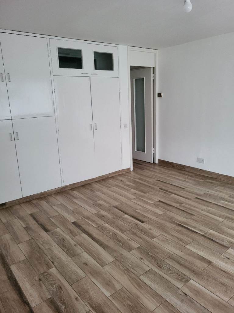 Bright, Spacious Room in the Heart of the City