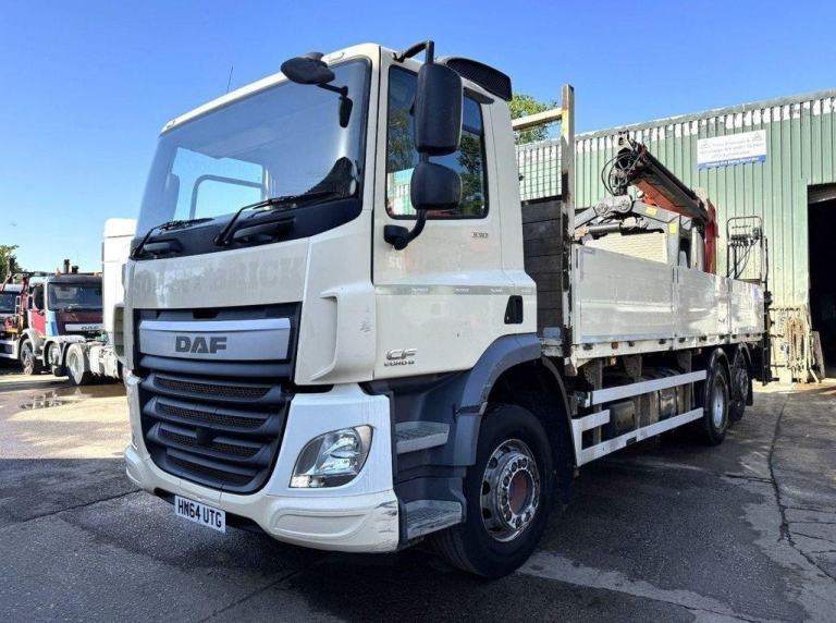 2015 DAF CF-330 6X2 CRANE VEHICLE