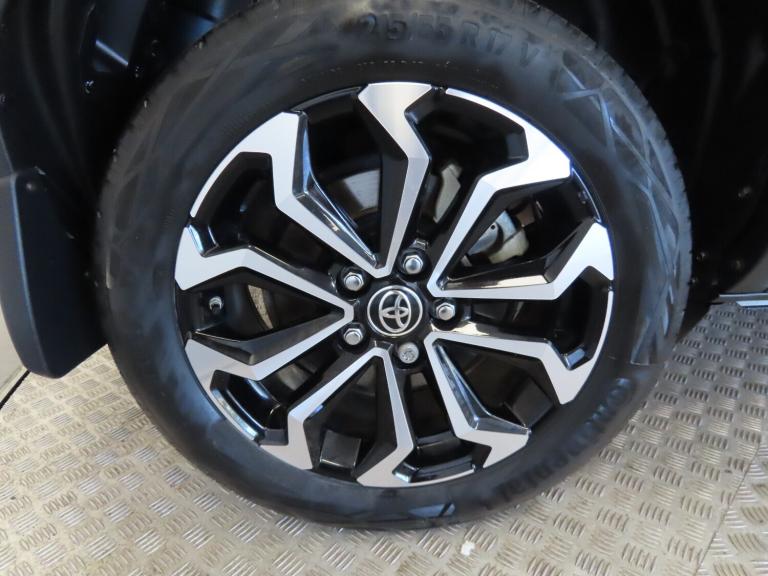 2022 Toyota Yaris Cross 1.5 Hybrid Design 5dr CVT Estate Hybrid Automatic